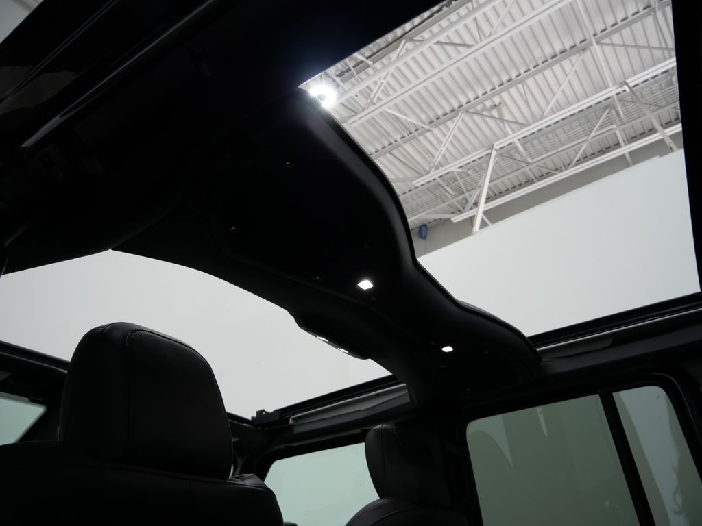 New 2026 Jeep Wrangler 4-DOOR SAHARA Sport Utility