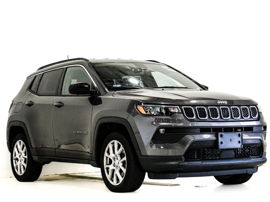 Used 2023 Jeep Compass Latitude Lux SUV