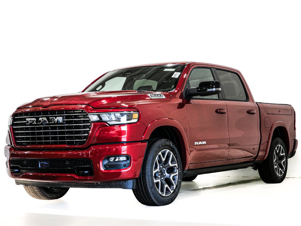 New 2026 Ram 1500 LARAMIE CREW CAB 4X4 5'7 BOX Pickup
