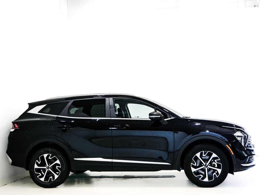 Used 2023 Kia Sportage EX SUV