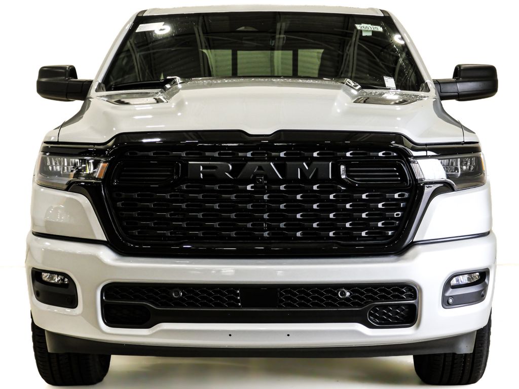 New 2026 Ram 1500 EXPRESS CREW CAB 4X4 5'7 BOX Pickup
