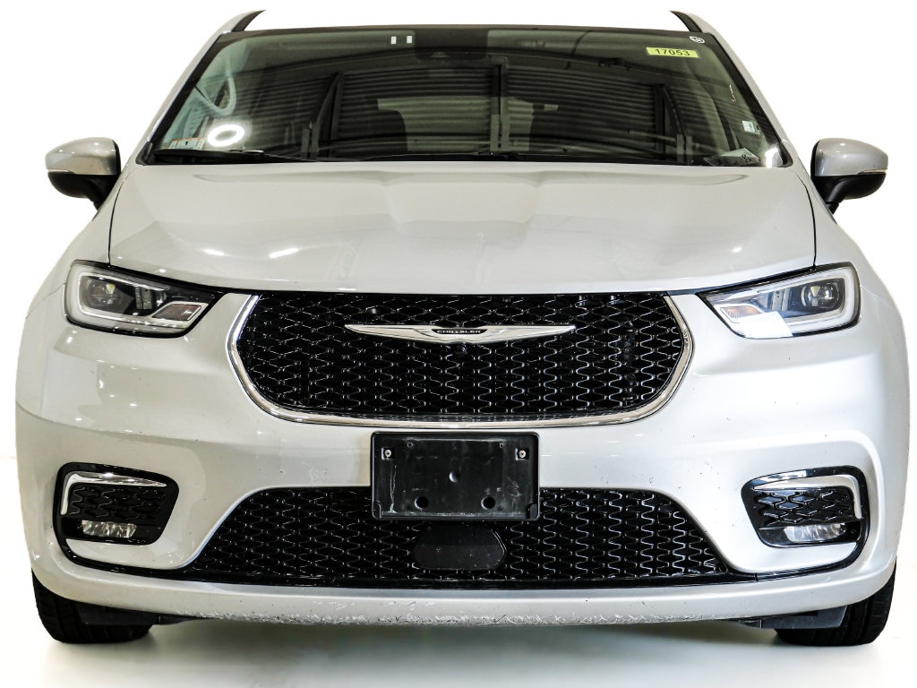 Certified 2023 Chrysler Pacifica Hybrid Touring L Minivan/Van