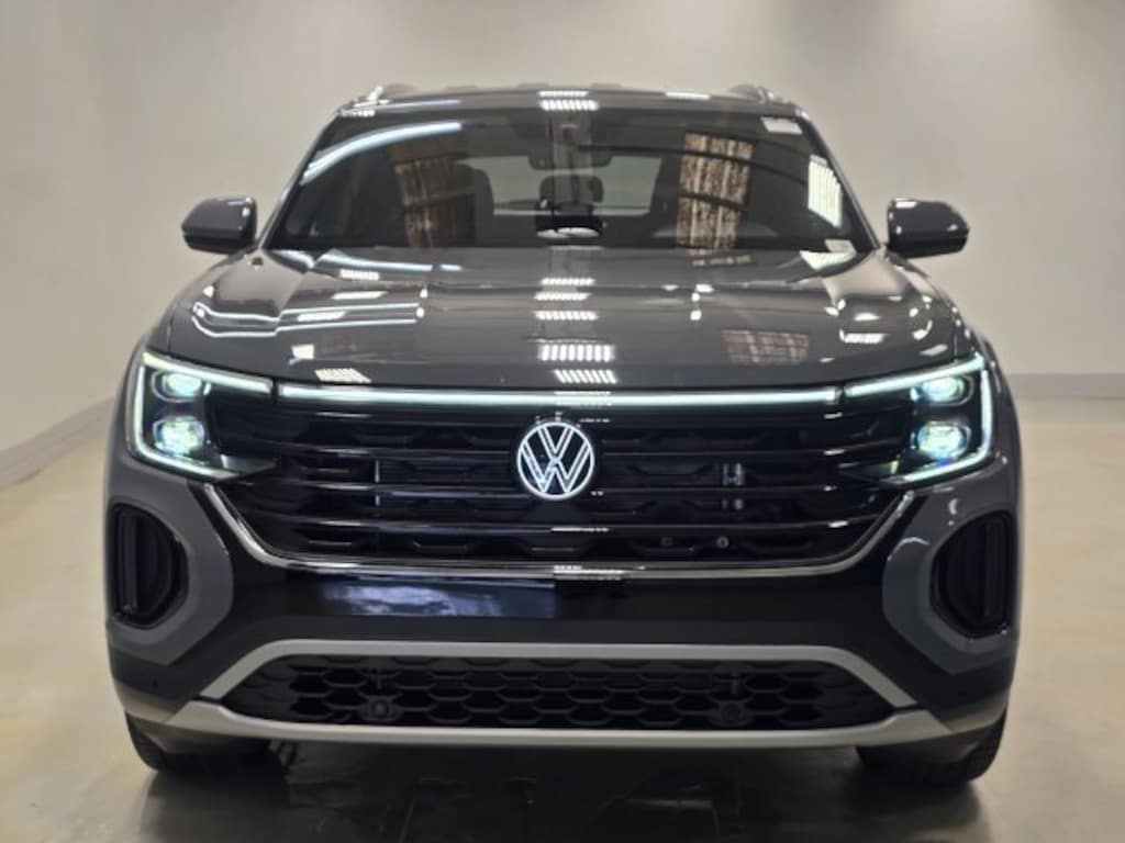 New 2026 Volkswagen Atlas Cross Sport SE w/Technology SUV