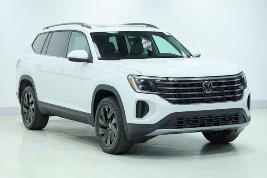 New 2026 Volkswagen Atlas SE w/Technology SUV