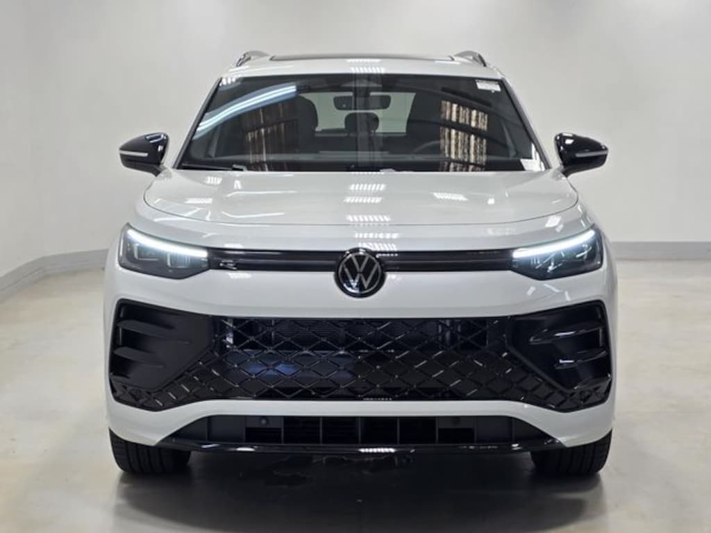 New 2026 Volkswagen Tiguan SE R-Line Black SUV