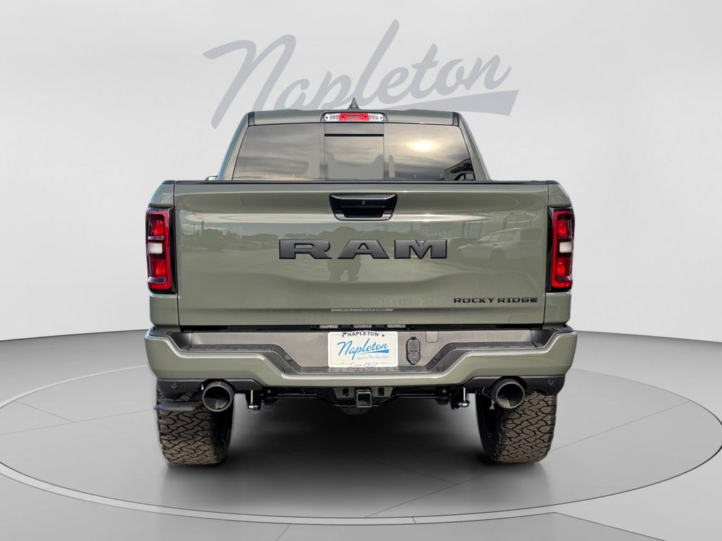 New 2026 Ram 1500 LARAMIE CREW CAB 4X4 5'7 BOX Pickup