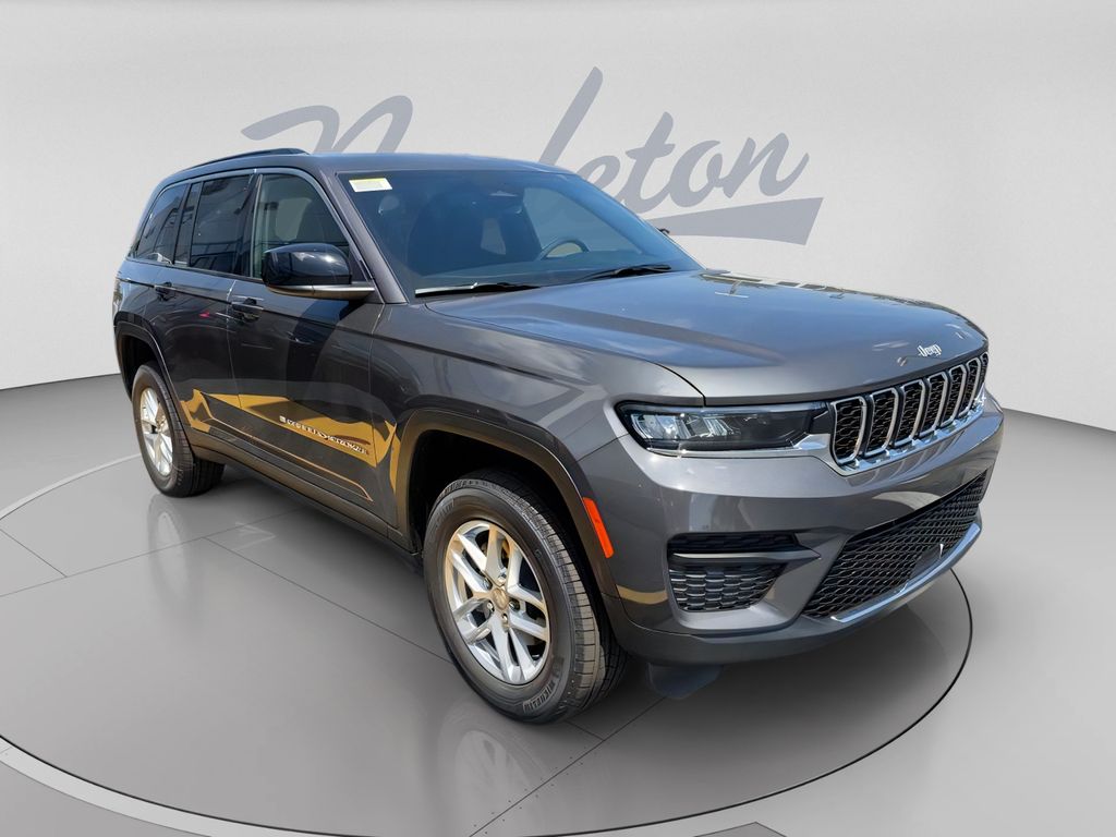 New 2026 Jeep Grand Cherokee LAREDO X 4X2 Sport Utility