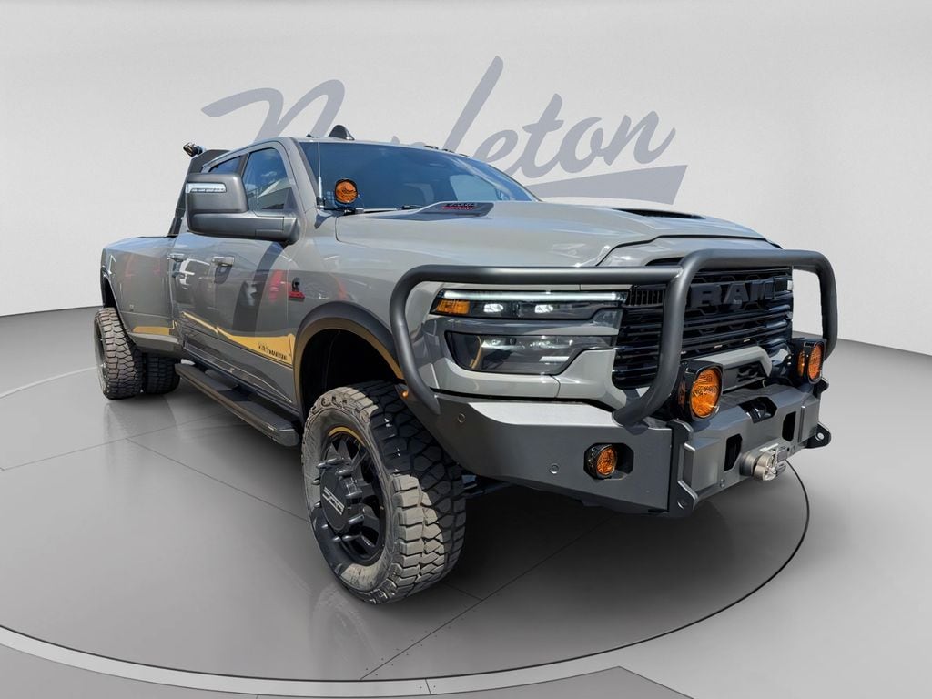 New 2026 Ram 3500 LARAMIE CREW CAB 4X4 8' BOX Pickup