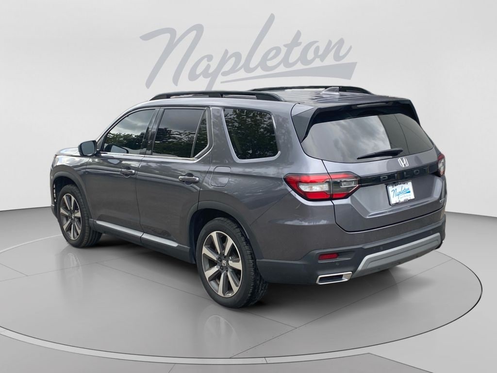 Used 2025 Honda Pilot Touring SUV