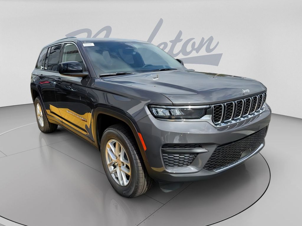 New 2026 Jeep Grand Cherokee LAREDO X 4X4 Sport Utility