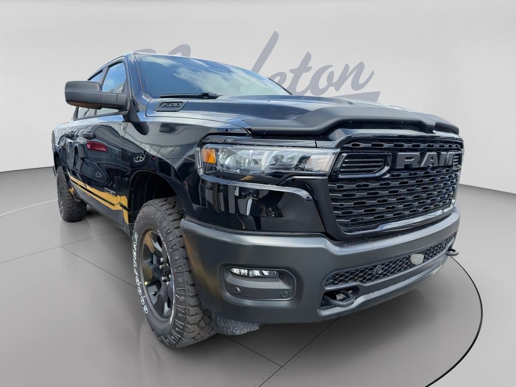 New 2026 Ram 1500 WARLOCK CREW CAB 4X4 5'7 BOX Pickup