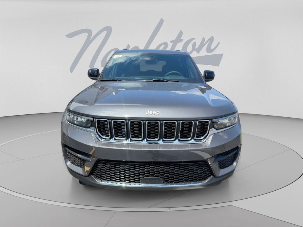 New 2026 Jeep Grand Cherokee LAREDO X 4X2 Sport Utility