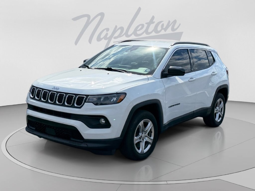 Used 2024 Jeep Compass Latitude SUV