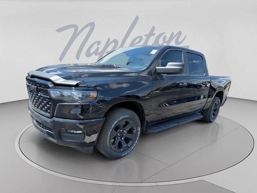 New 2026 Ram 1500 EXPRESS CREW CAB 4X4 5'7 BOX Pickup