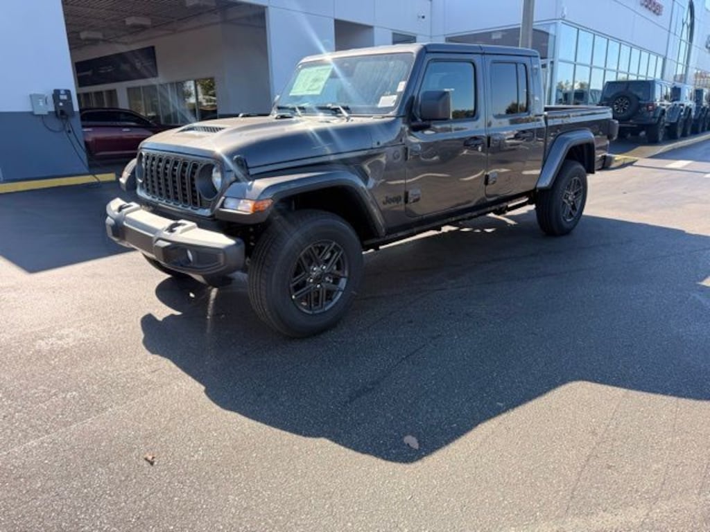 New 2026 Jeep Gladiator SPORT S 4X4 Pickup