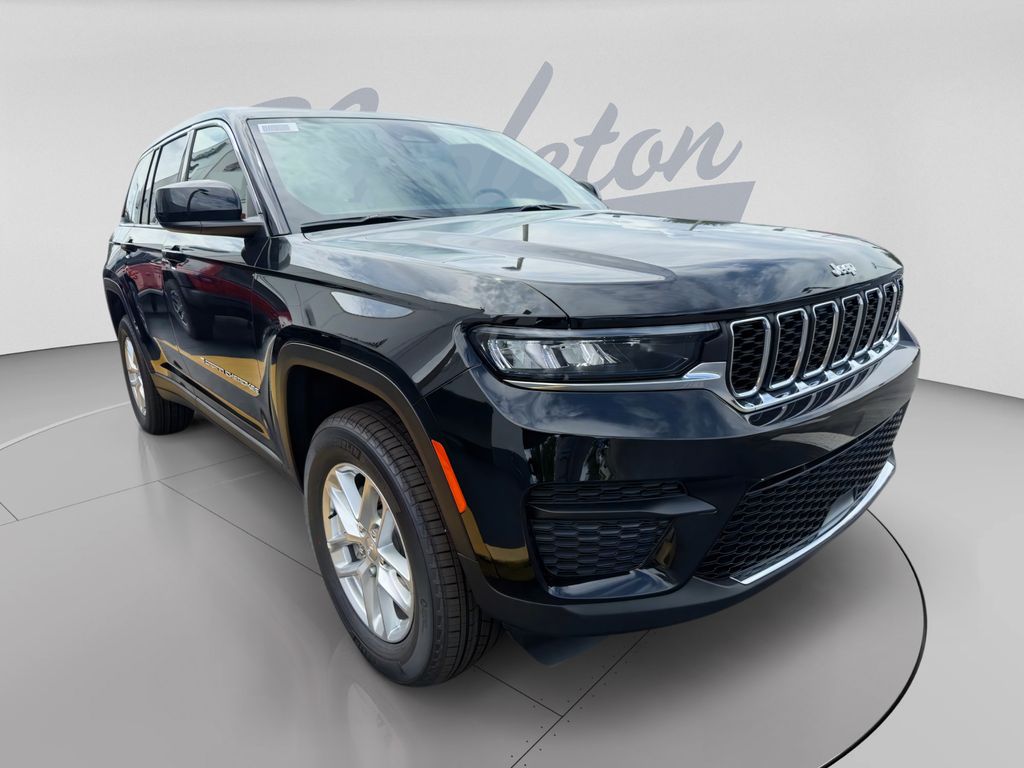New 2026 Jeep Grand Cherokee LAREDO X 4X4 Sport Utility