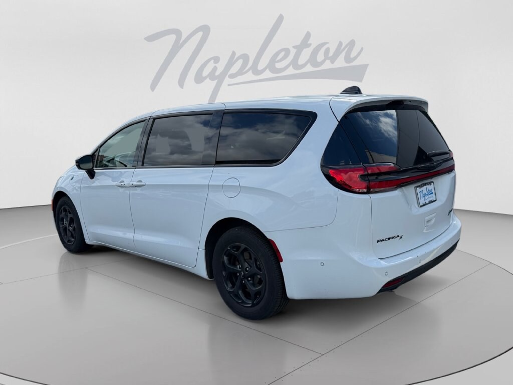 Used 2024 Chrysler Pacifica Hybrid Select S Appearance Minivan/Van