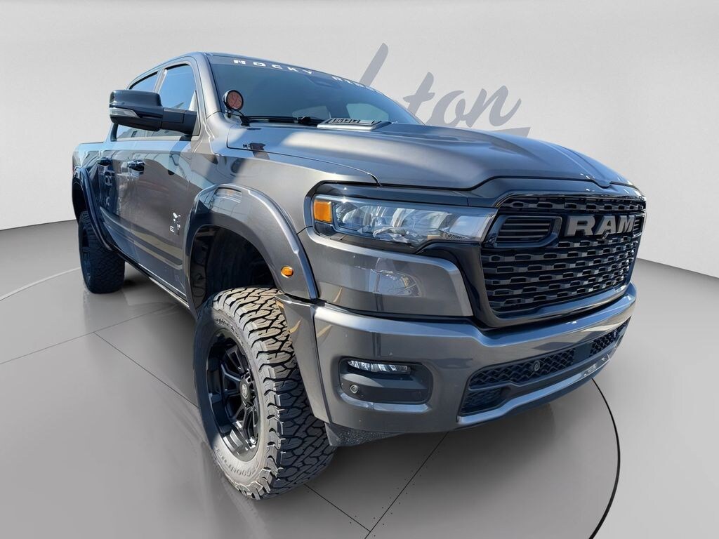 New 2026 Ram 1500 BIG HORN CREW CAB 4X4 5'7 BOX Pickup