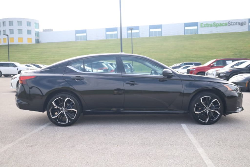 Certified 2025 Nissan Altima 2.5 SR Sedan