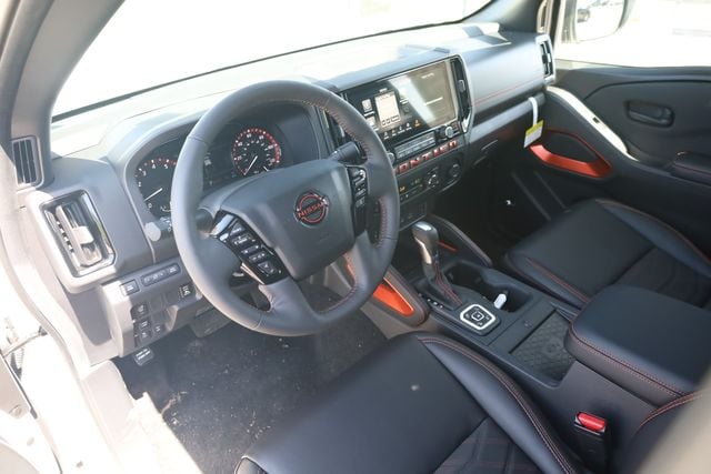 2026 Nissan Frontier PRO-4X - Photo 12
