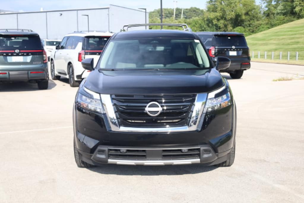 Certified 2024 Nissan Pathfinder SL SUV