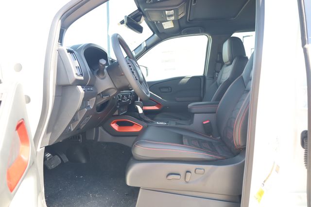 2026 Nissan Frontier PRO-4X - Photo 13