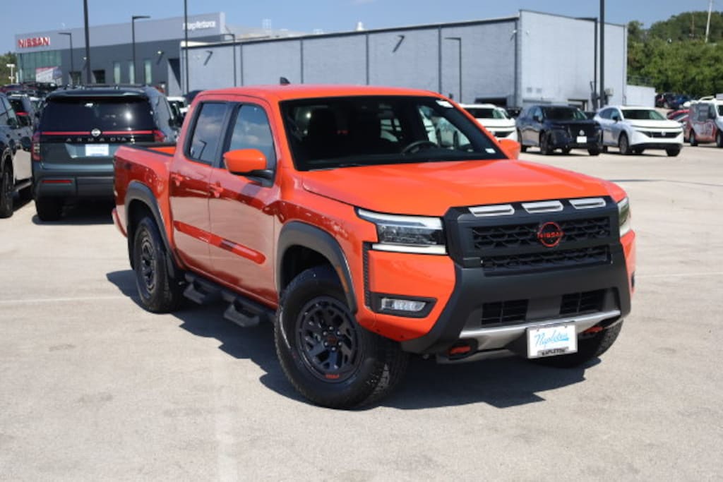 Certified 2025 Nissan Frontier PRO-4X Truck
