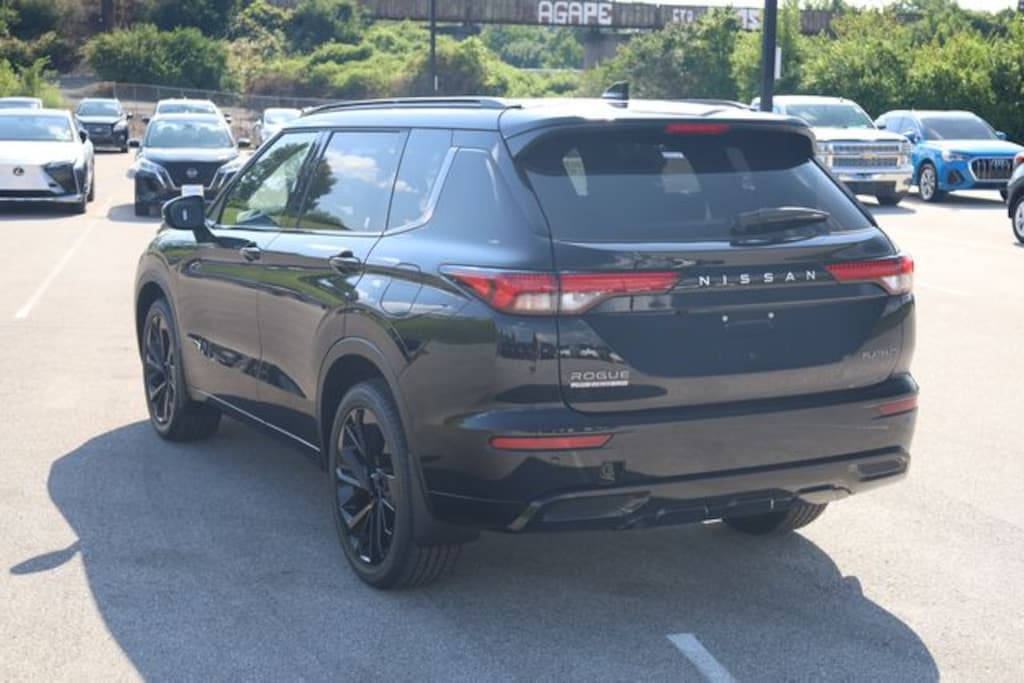 New 2026 Nissan Rogue Plug-In Hybrid Platinum SUV