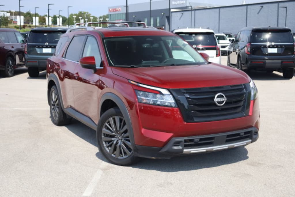 Certified 2024 Nissan Pathfinder SL SUV