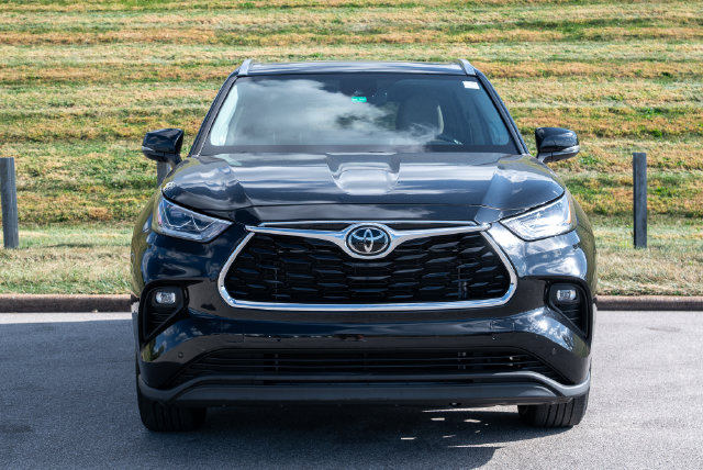 Used 2023 Toyota Highlander Limited SUV