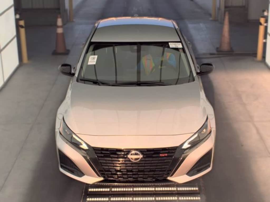 Used 2025 Nissan Altima SR Sedan