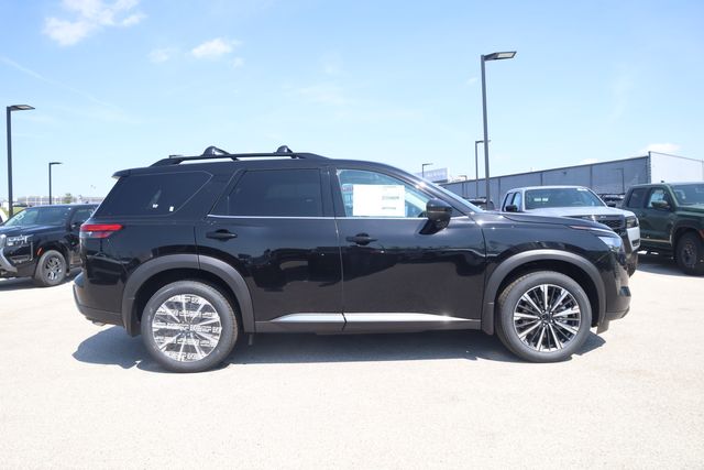 New 2026 Nissan Pathfinder Platinum SUV