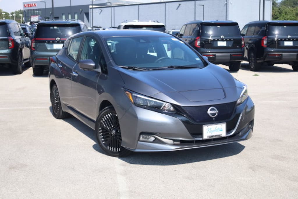 Used 2025 Nissan Leaf SV Plus Hatchback