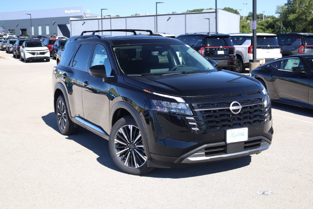 New 2026 Nissan Pathfinder Platinum SUV