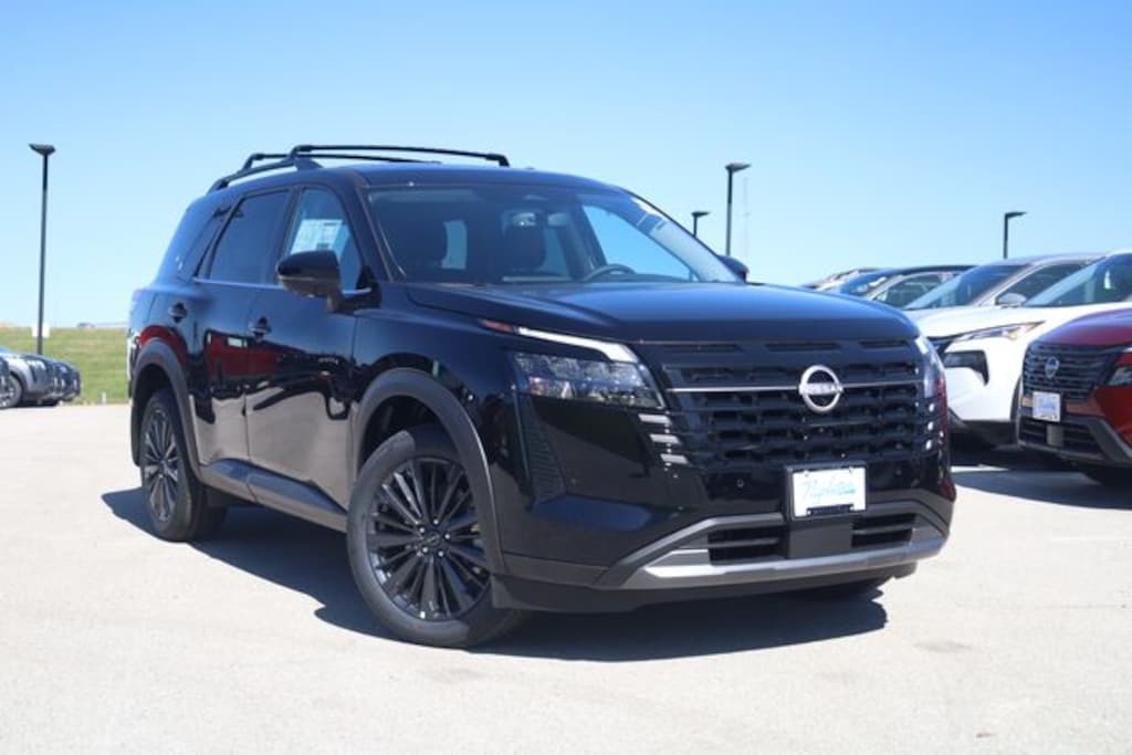 New 2026 Nissan Pathfinder SL SUV