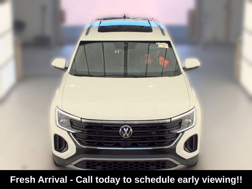 Used 2025 Volkswagen Atlas Cross Sport 2.0T SE w/Technology Sport Utility