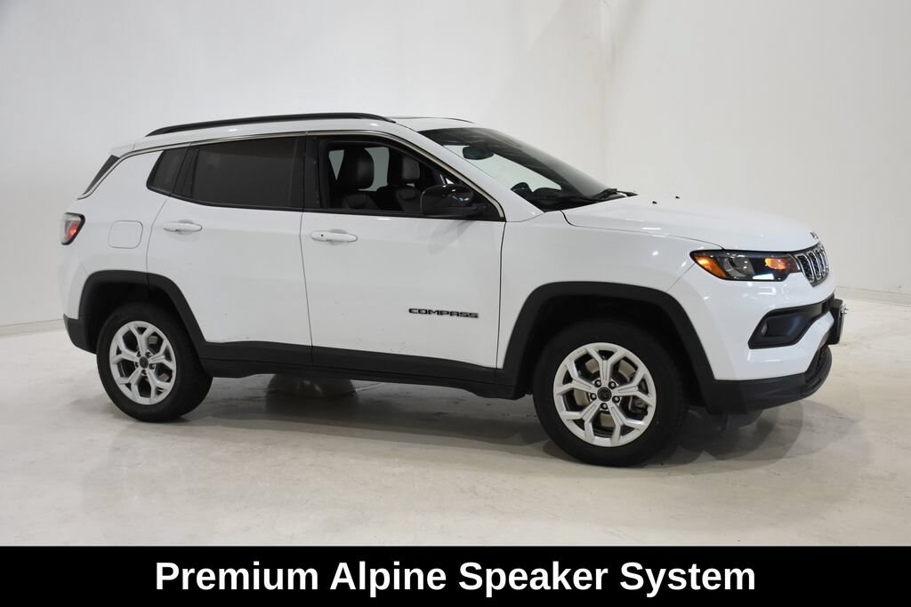 Used 2025 Jeep Compass Latitude Sport Utility