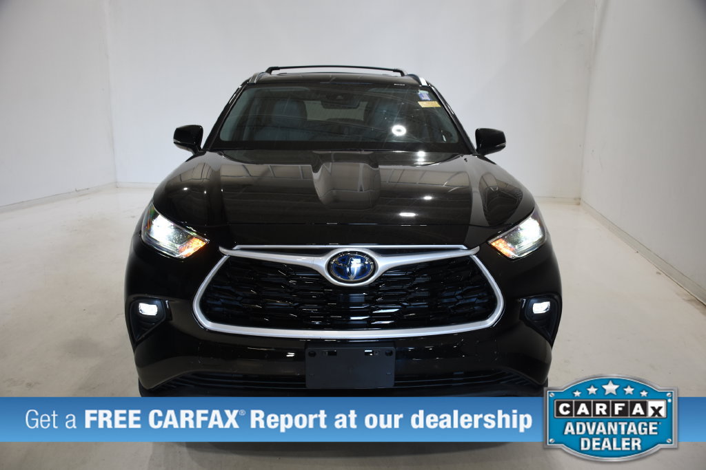 Used 2021 Toyota Highlander Hybrid XLE Sport Utility