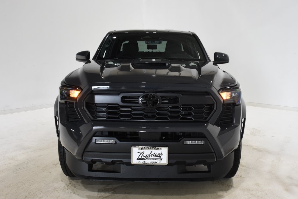 2026 Toyota Tacoma TRD Sport - Photo 2