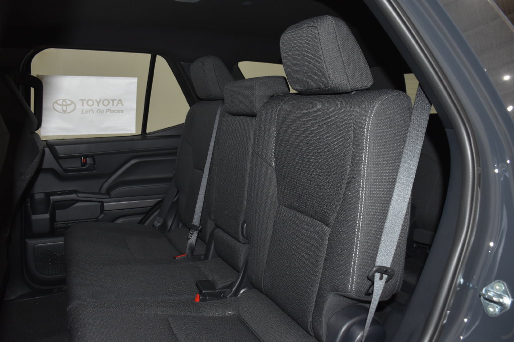 2026 Toyota 4Runner SR5 - Photo 27