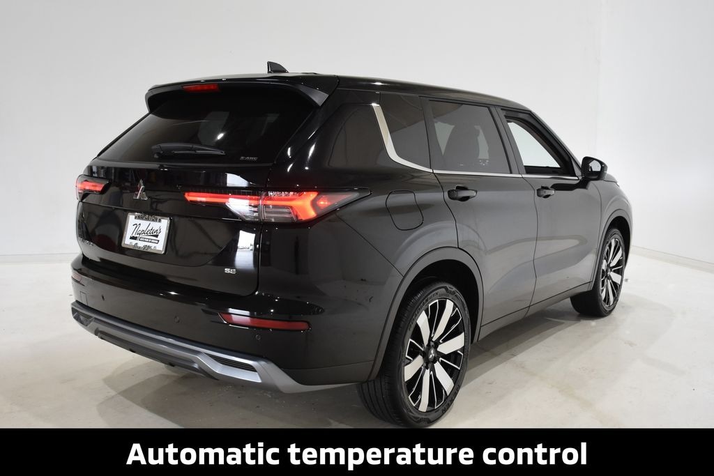 New 2026 Mitsubishi Outlander SE SUV