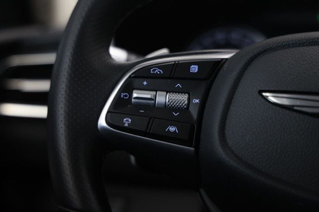 2026 GENESIS G70 Standard - Photo 28
