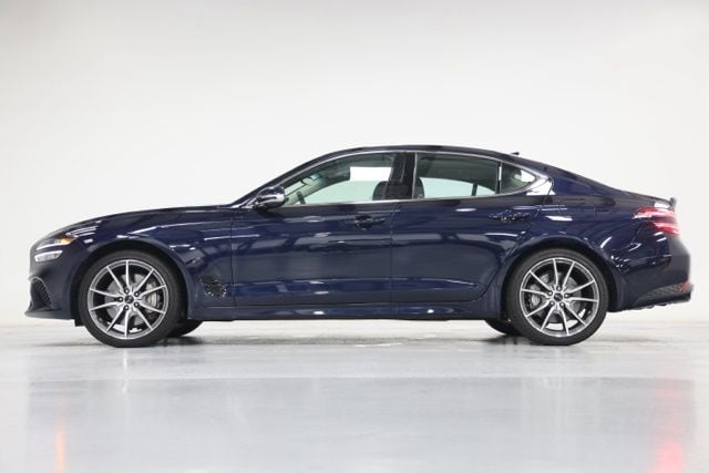 2026 GENESIS G70 Standard - Photo 7