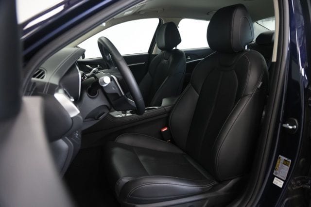 2026 GENESIS G70 Standard - Photo 17