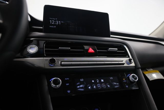 2026 GENESIS G70 Standard - Photo 22