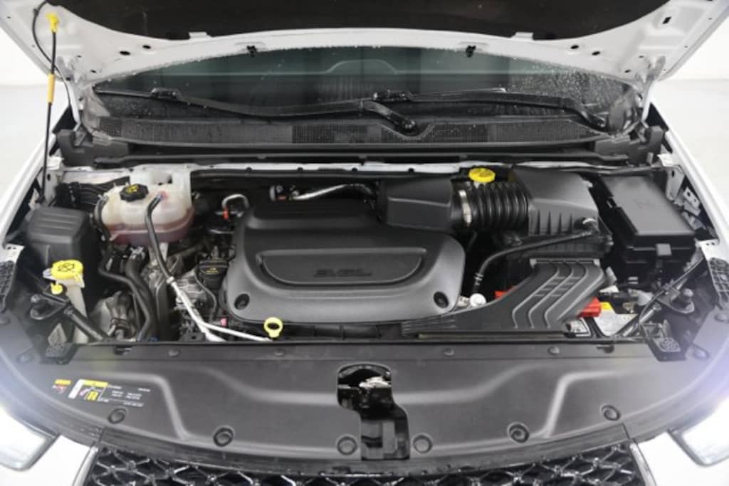 Used 2024 Chrysler Pacifica Touring L Minivan/Van
