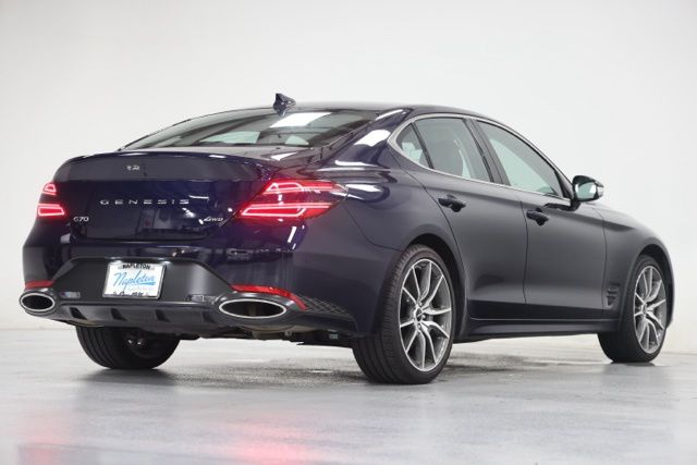2026 GENESIS G70 Standard - Photo 14