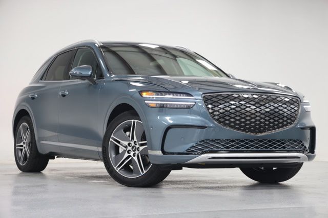 2027 GENESIS GV70