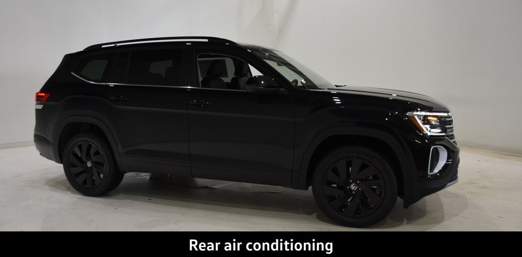 New 2026 Volkswagen Atlas SE w/Technology SUV