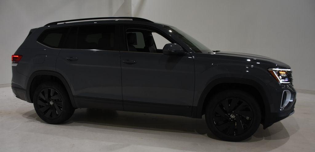 New 2026 Volkswagen Atlas SE w/Technology SUV